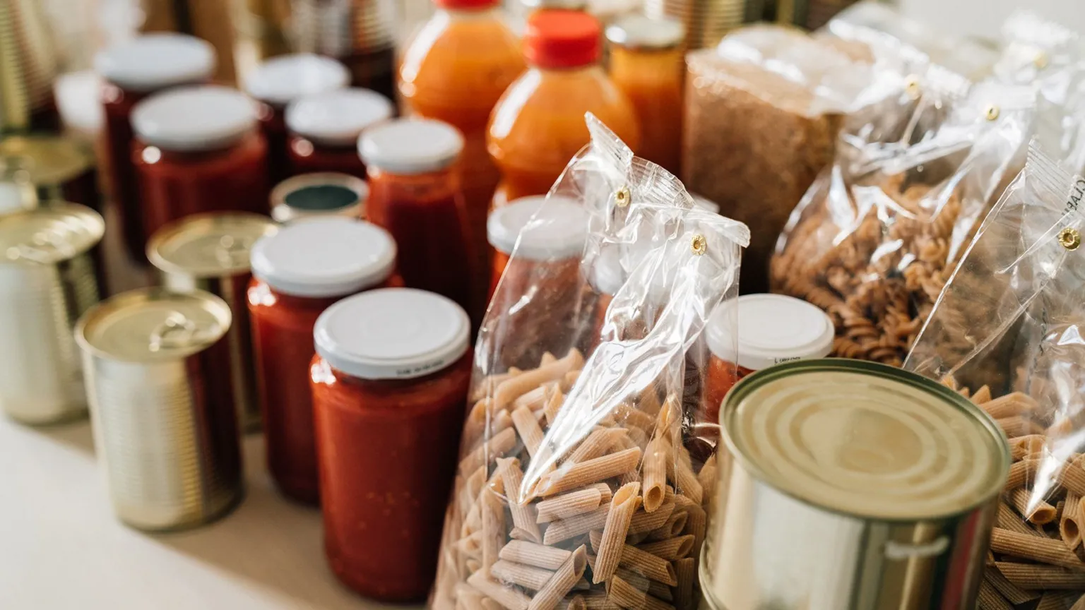 UK Households Urged to Stockpile Food Ahead of 'Supersized' El Niño Threat
